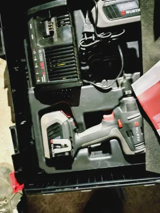 Taladro Wurth con batería