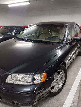 Volvo S60 2009 único titular