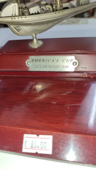 Maqueta Velero America's Cup 1930