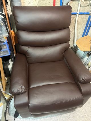 Sillón relax de polipiel. Masejea, calefactable.