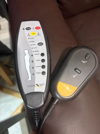 Sillón relax de polipiel. Masejea, calefactable.