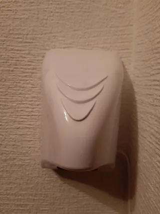 Secamanos Eléctrico Pared Blanco