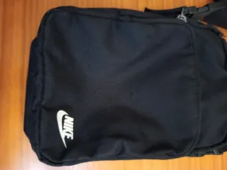 Bolso bandolera Nike negro