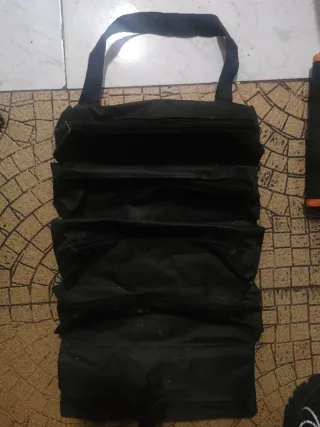 4 Organizadores de herramientas con compartimentos