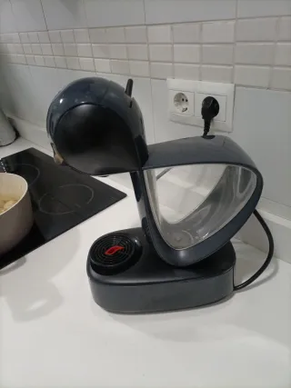 Cafetera Dolce Gusto Negra