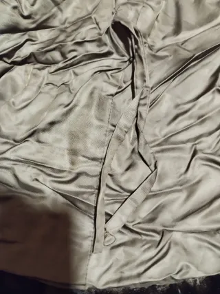 Abrigo pelo sintético negro, antiguo. Como nuevo.