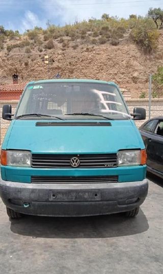 Paragolpes delantero volkswagen transporter 64047