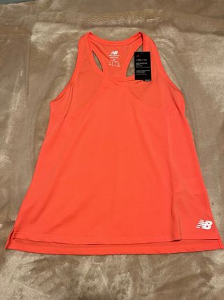 Camiseta New Balance Talla M Naranja SIN ESTRENAR