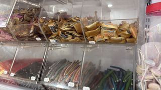 Expositor casillero gominolas , gomitas o chuches.