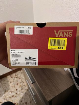 Zapatillas Vans Talla 43 Negras y Blancas