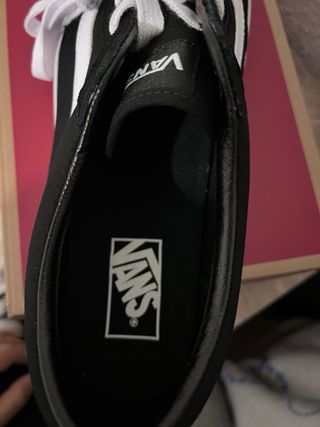 Zapatillas Vans Talla 43 Negras y Blancas