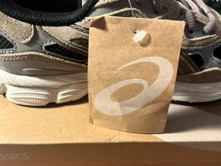 Zapatillas Asics Mujer Beige/Gris