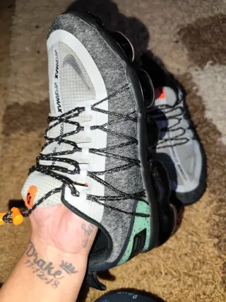 Zapatillas Nike Mujer VaporMax Grises y Verdes