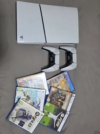 PS5 con 2 Controles y 6 Juegos