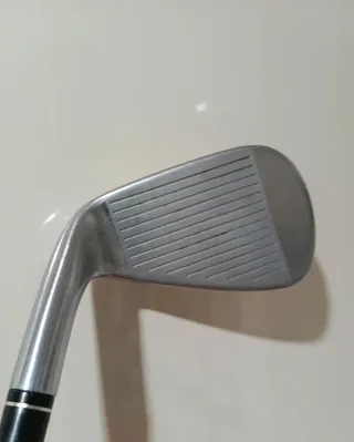 4 Hierros - Taylormade P790