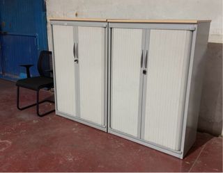 ARMARIOS METÁLICOS Y PVC. PUERTAS PERSIANA 130x90