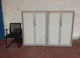 ARMARIOS METÁLICOS Y PVC. PUERTAS PERSIANA 130x90