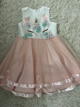 Lote Vestidos  niña   4 y 5 años