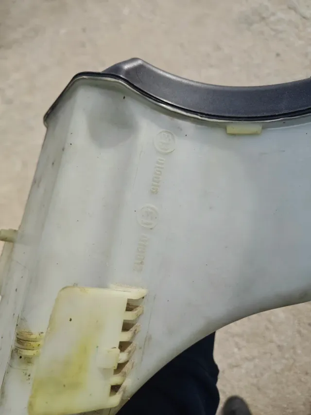 Depósito agua limpia BMW Serie 3 E46