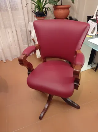 Silla antigua oficina años 40 cuero y madera