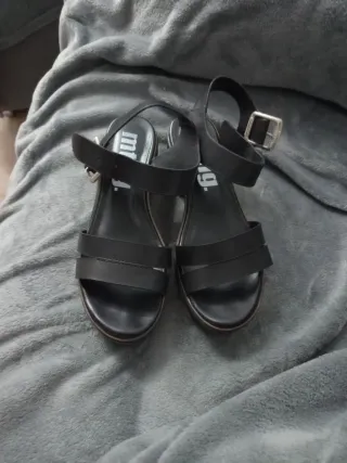 Sandalias Negras