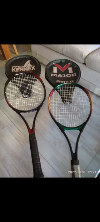 Raquetas de tenis KENNEX y MAJOR