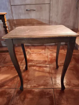 Mesita auxiliar madera pequeña