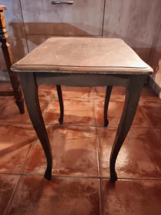 Mesita auxiliar madera pequeña