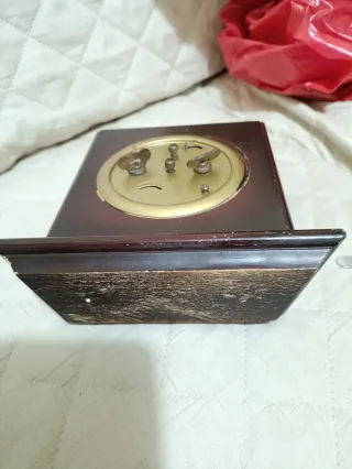 Orologio sveglia da tavolo Peter vintage