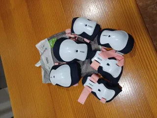 Patines de cuatro ruedas paralelas talla 36.