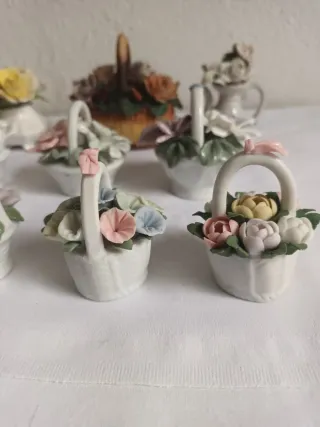 Colección mini canastos porcelana flores