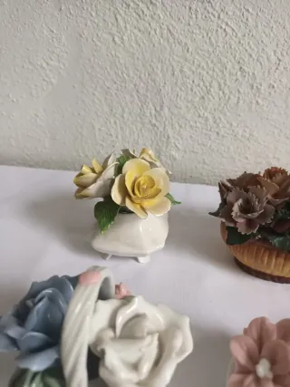 Colección mini canastos porcelana flores