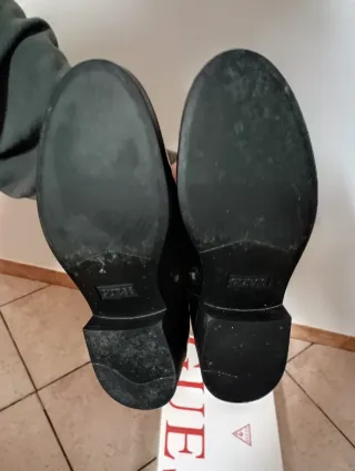 Stivali Guess neri in pelle