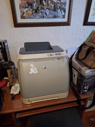 Impresora Láser HP Color LaserJet 2600n