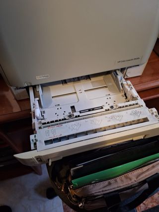 Impresora Láser HP Color LaserJet 2600n