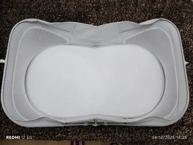 Cuna de viaje Lucky Dove con mosquitera. Sin usar.