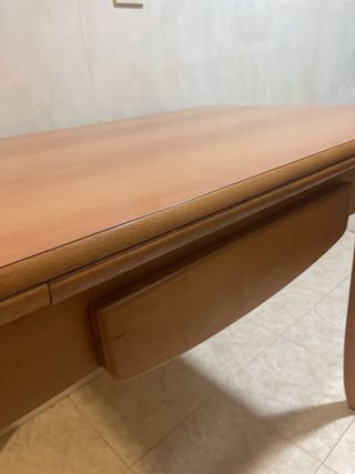 Mesa de cocina de madera