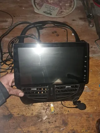 Pantalla 2 DIN Peugeot 206