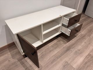Mueble TV blanco y madera