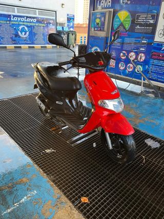 Moto Atlantis 49cc Roja