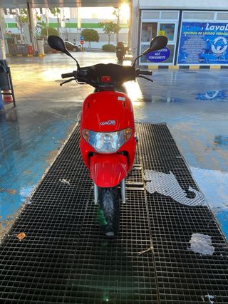 Moto Atlantis 49cc Roja