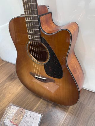 Guitarra acustica Yamaha