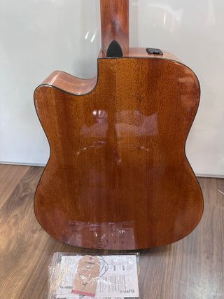 Guitarra acustica Yamaha