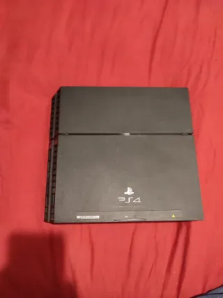 PS4 (PlayStation 4) 1TB + 2 Mandos Negros