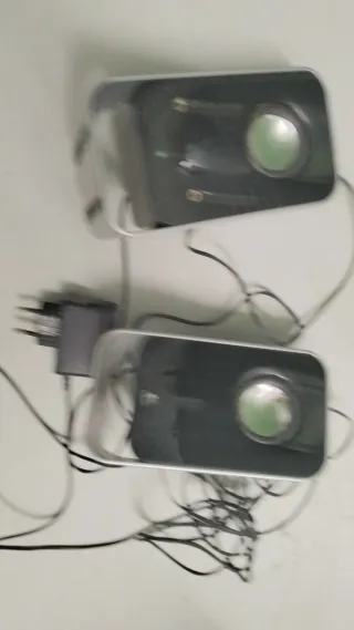 Altavoces Logitech PC Negros y Plateados