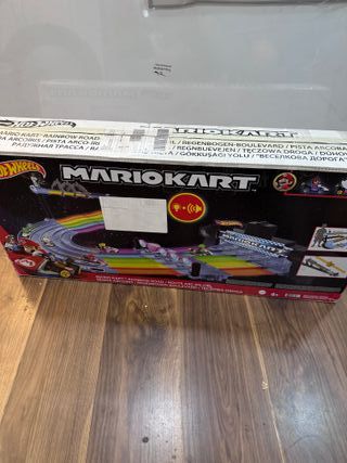 Hot wheels mario kart