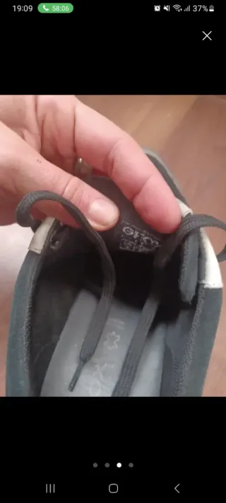 Zapatillas Geox Mujer Negras y Plateadas