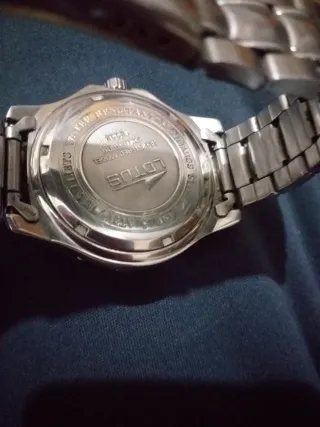 Reloj Lotus Plata y Blanco