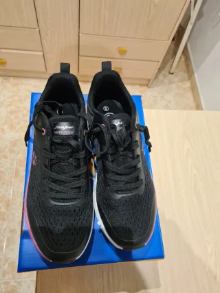 Zapatillas Jhayber caminar negras y rosas