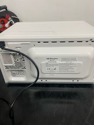 Microondas Orbegozo Blanco